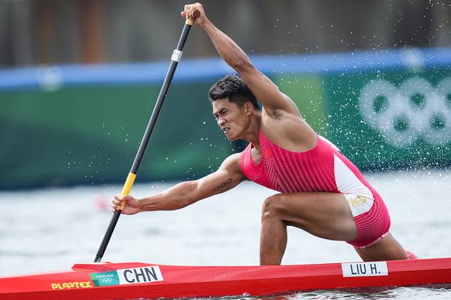 刘浩获得奥运会男子1000米单人划艇银牌