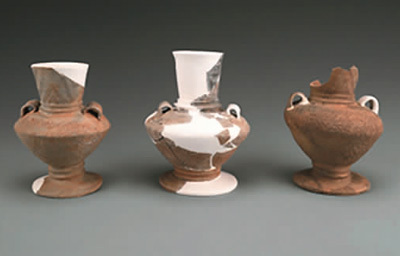 　　龟山遗址出土的陶器。